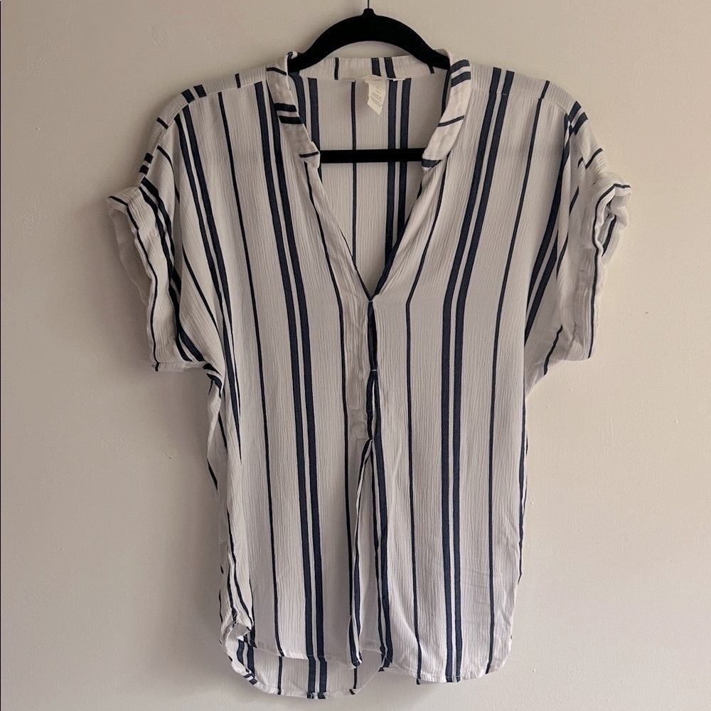 H&M Navy and White Striped short sleeve blouse